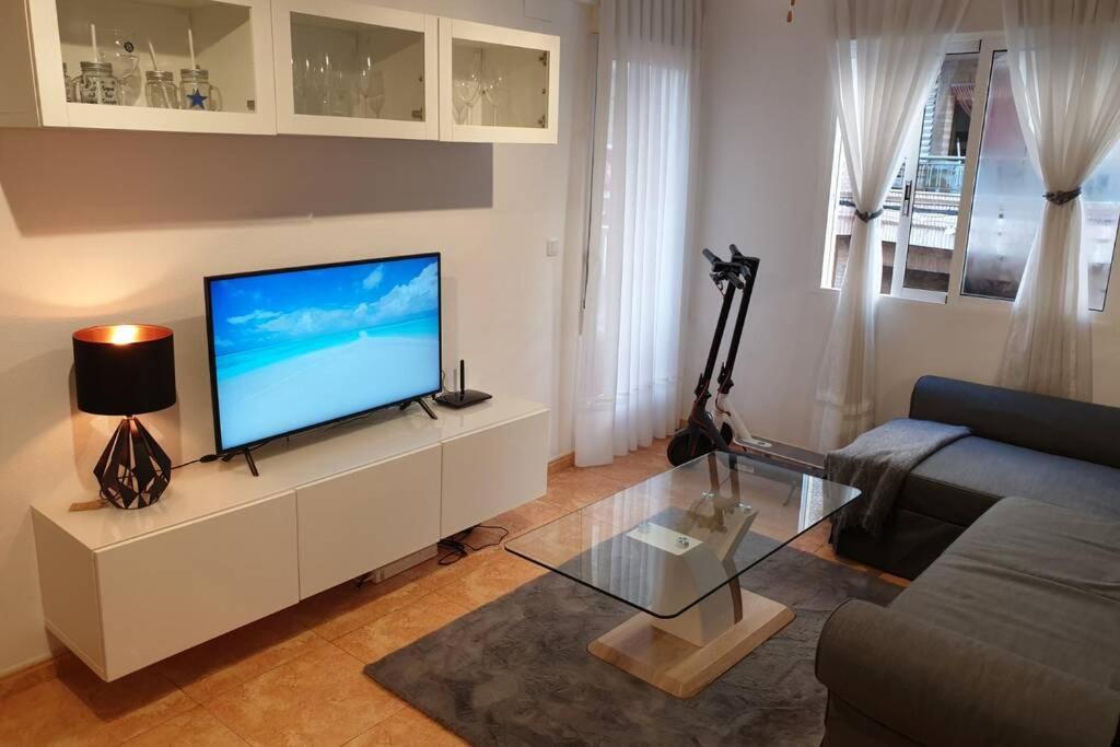 Apartment Playa Cura 150M + Electric Scooters Torrevieja Exteriér fotografie